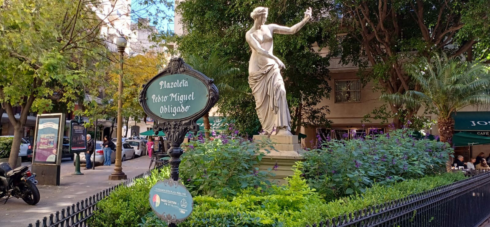 Plazoleta Pedro Miguel Obligado