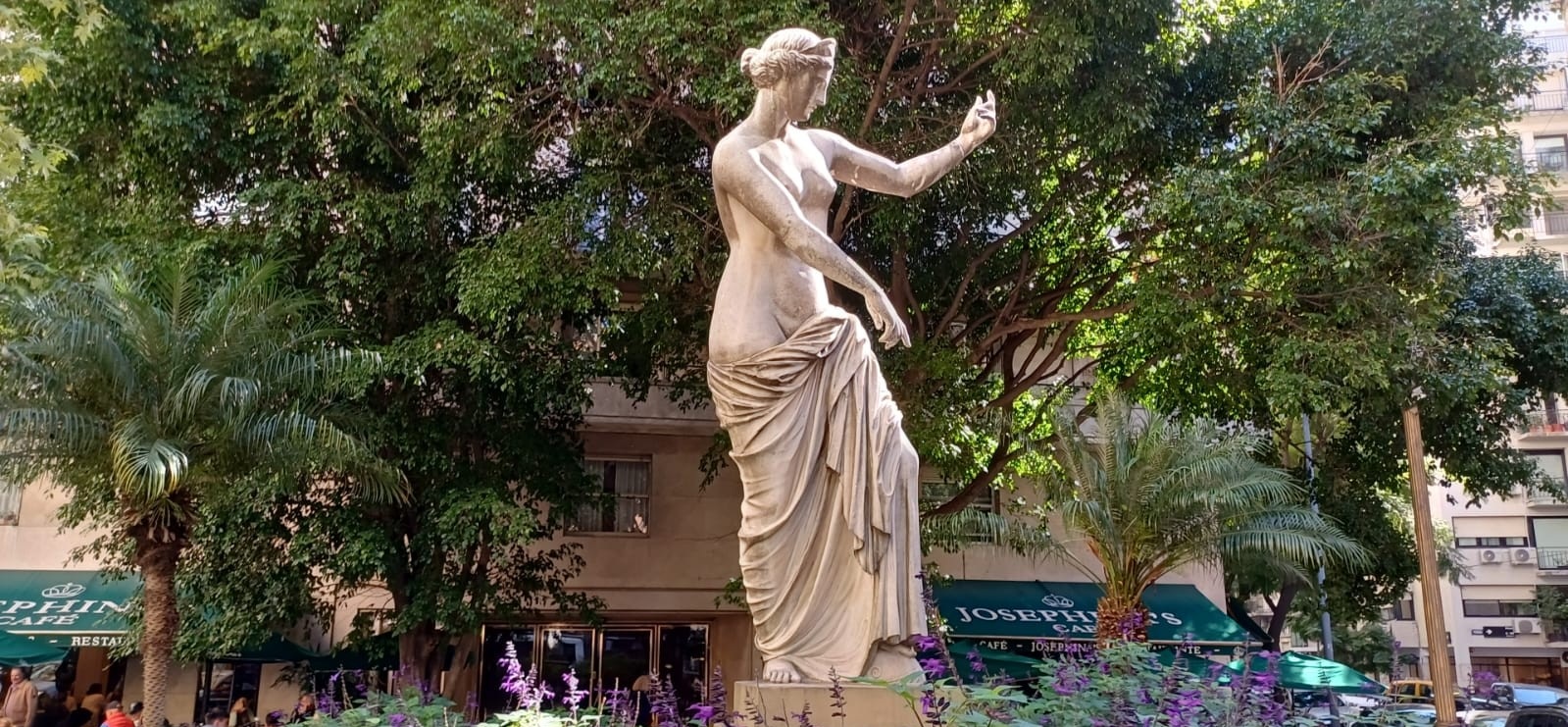 Plazoleta Pedro Miguel Obligado
