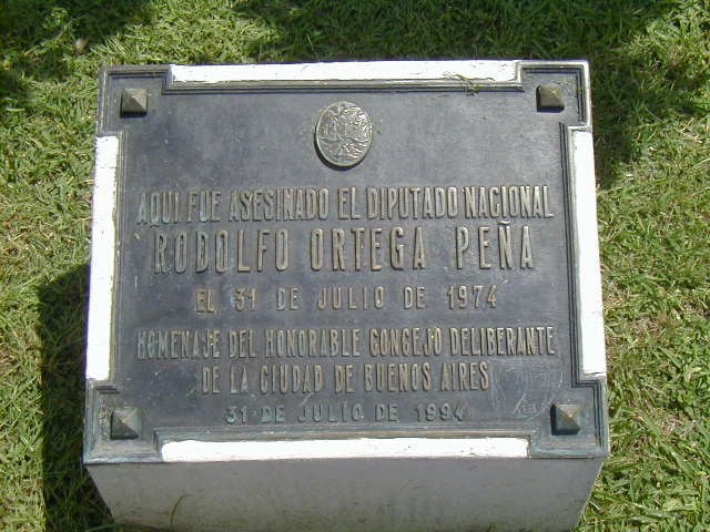 Homenaje a Rodolfo Ortega Peña