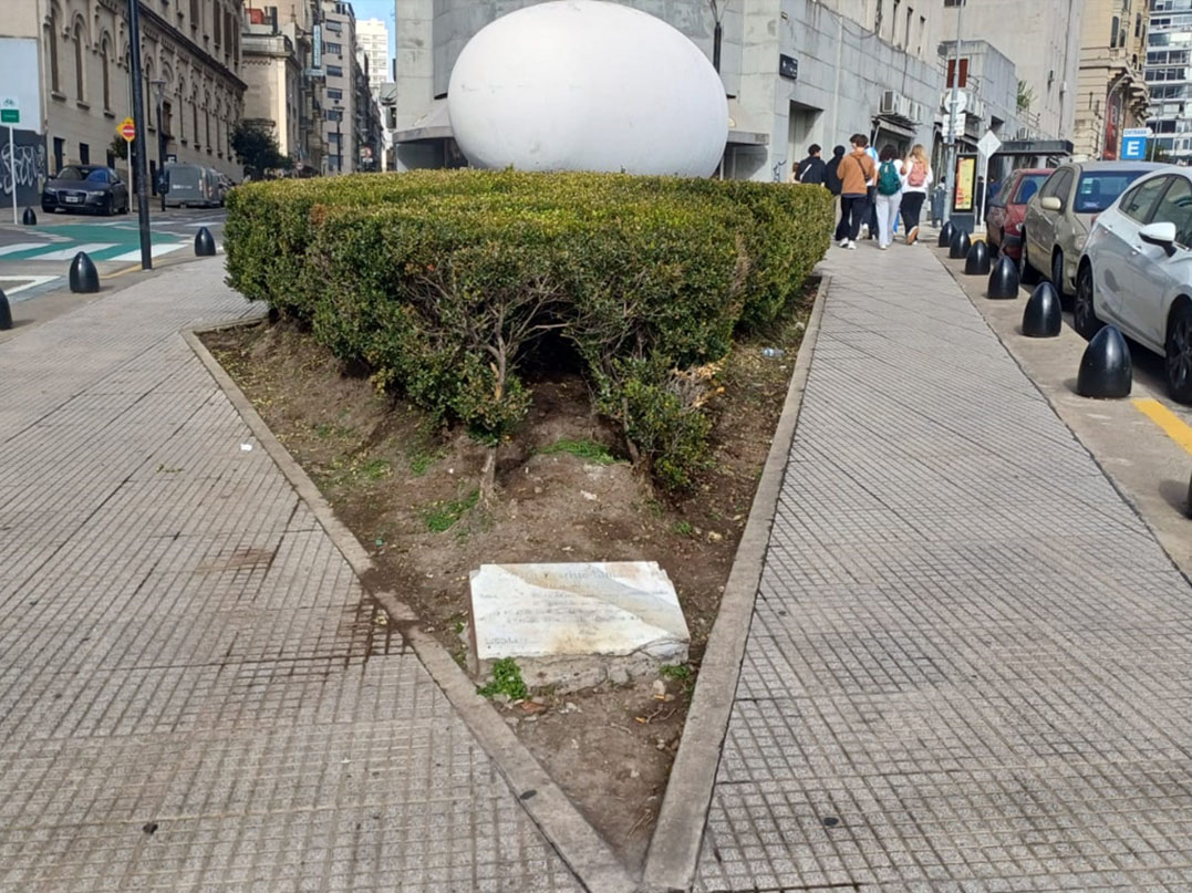 Homenaje a Cornelio Saavedra