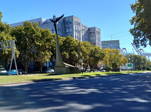 Cantero Paseo de los Inmigrantes