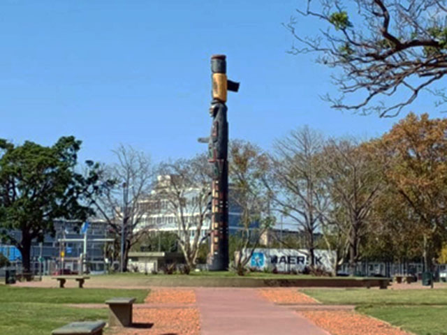 Plaza Canadá
