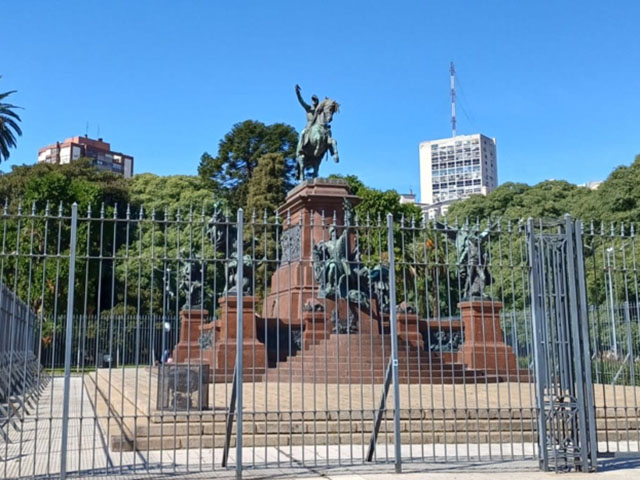 Plaza Libertador General San Martín