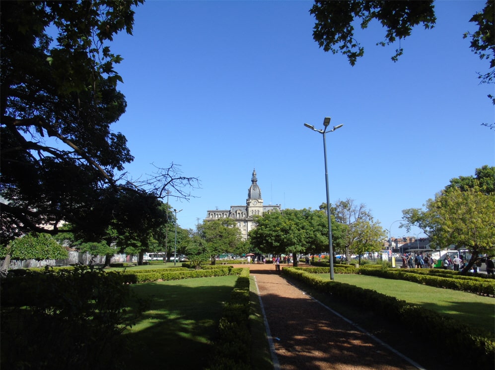 Plaza Salvador María del Carril