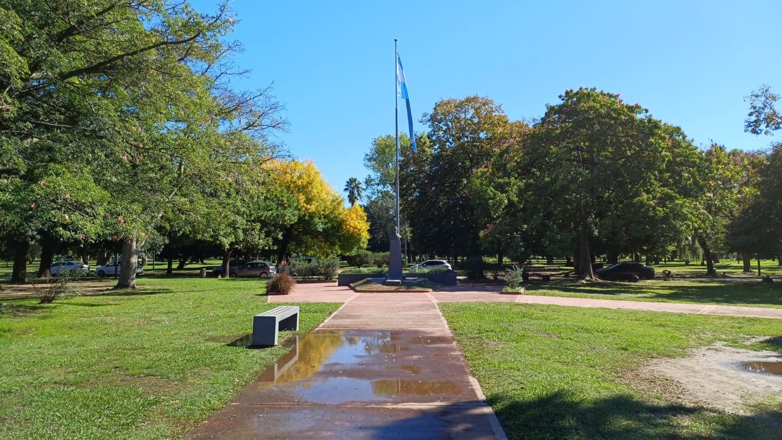 Plaza Dr. Vicente Solano Lima