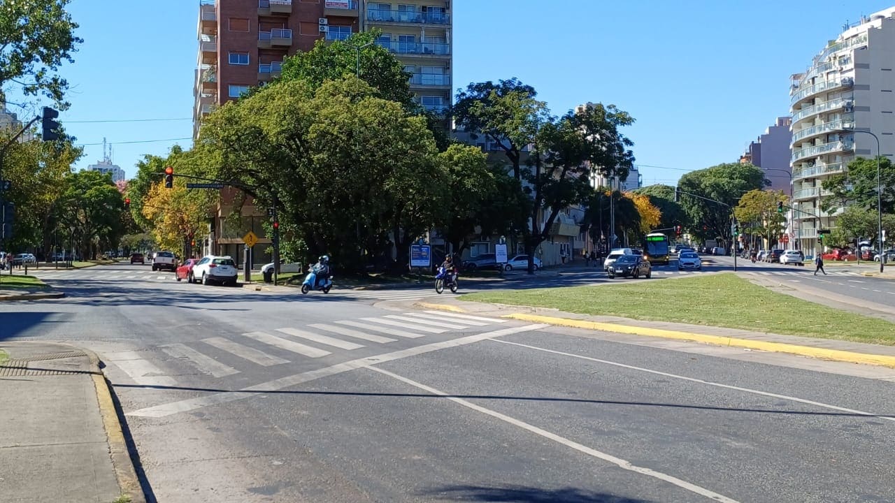 Plazoleta Capitán Aviador Vicente Almandos Almonacid