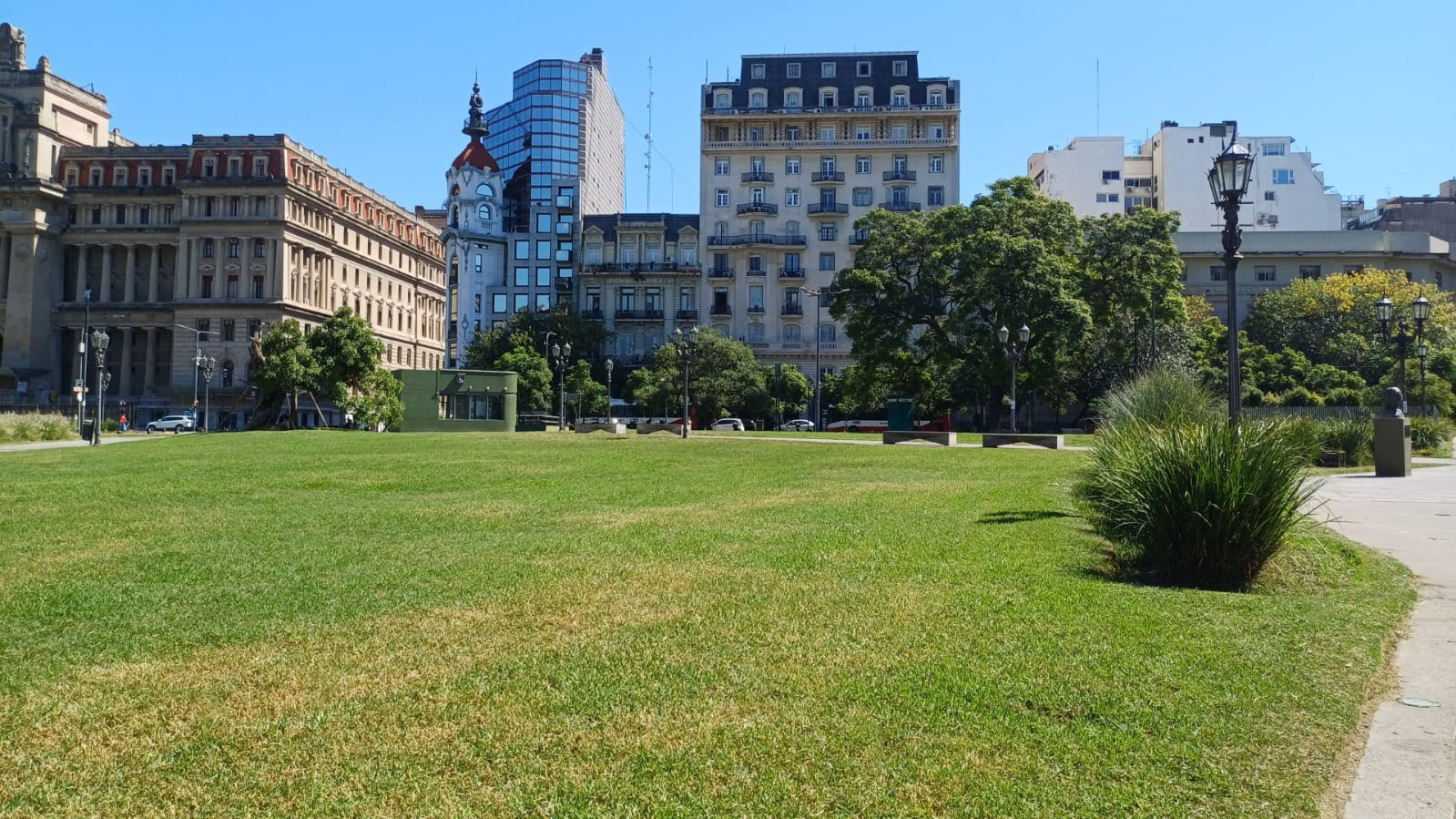 Plaza Lavalle
