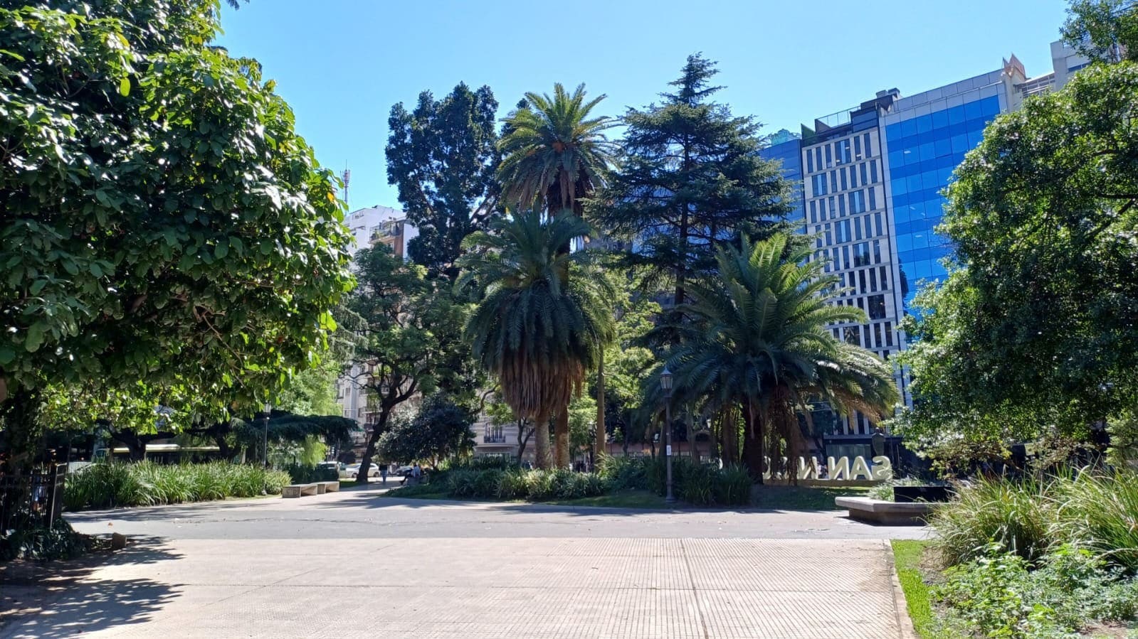 Plaza Lavalle