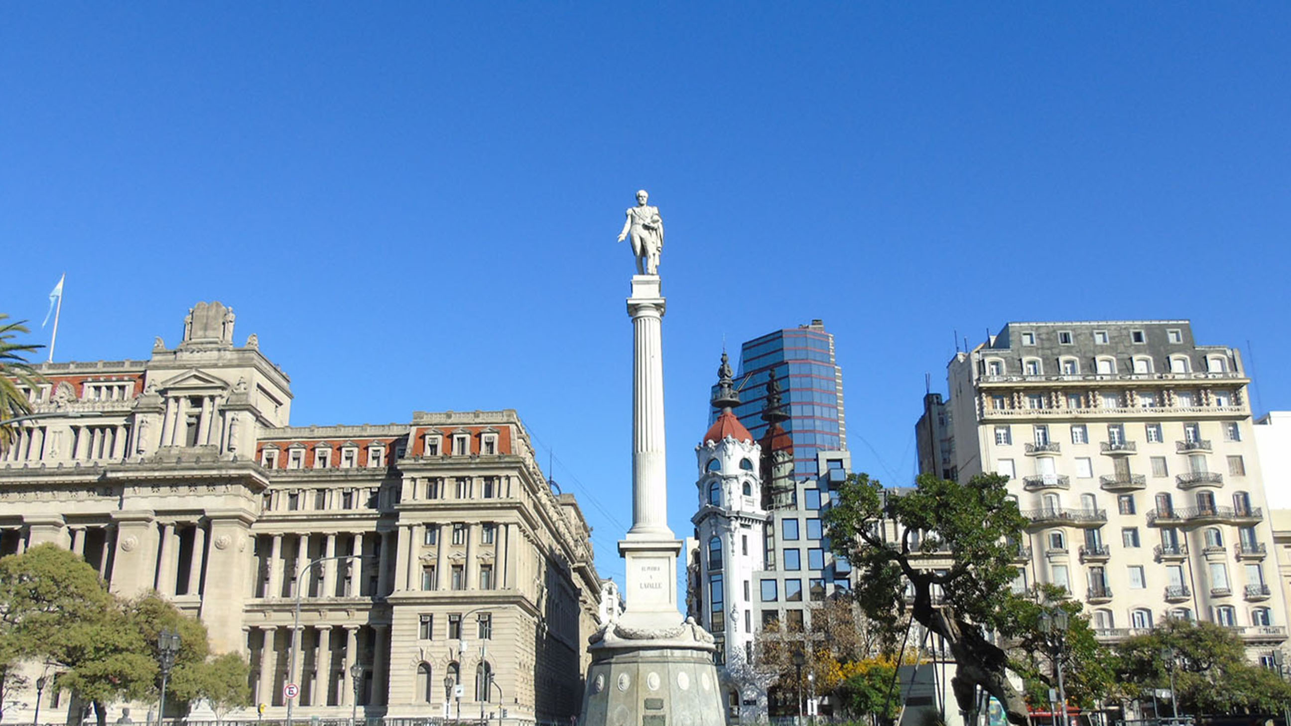 Plaza Lavalle