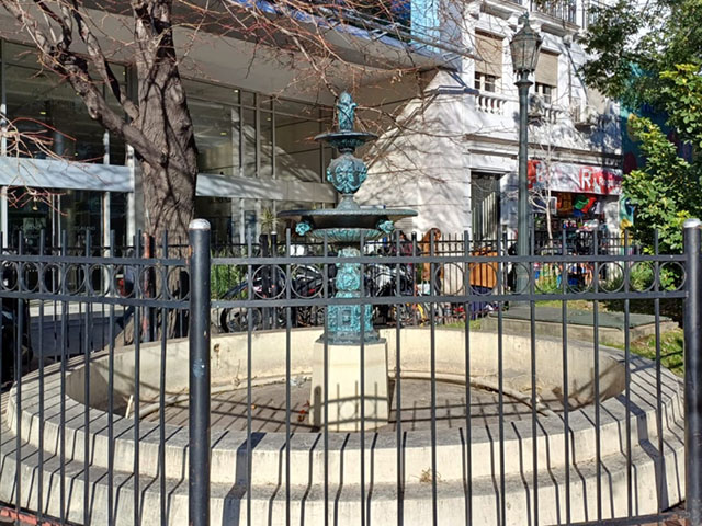 Fuente artística