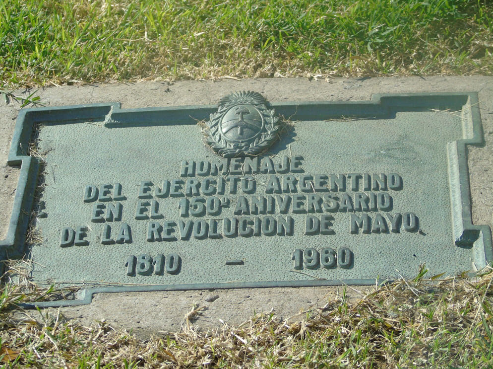 Homenaje a Cornelio Saavedra