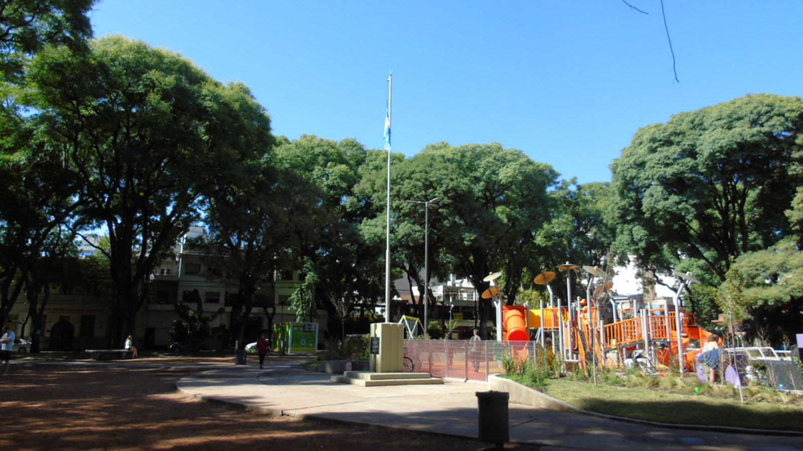 Plaza Benito Nazar