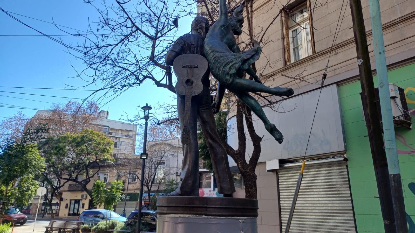 Av. Corrientes y Luis María Drago