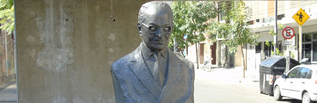 Av. Corrientes y Luis María Drago