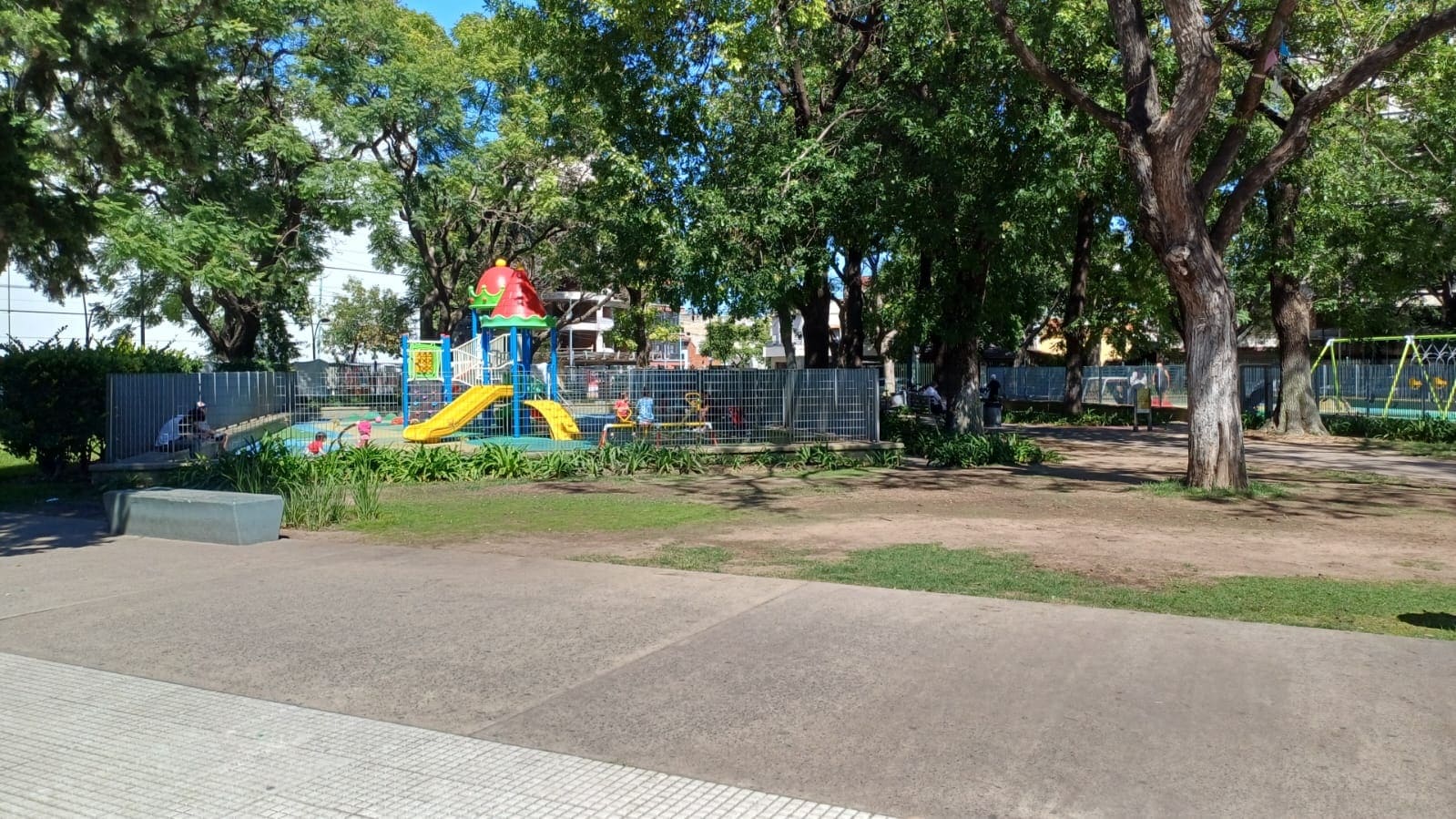 Plaza Tte. Gral. Pablo Riccheri - Barrio Villa Devoto