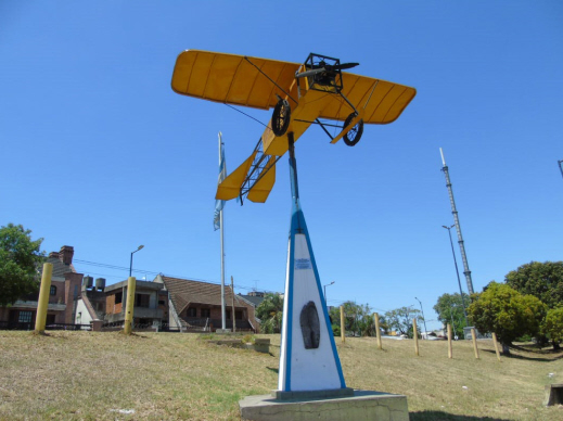 2674 Avión Castalbert II