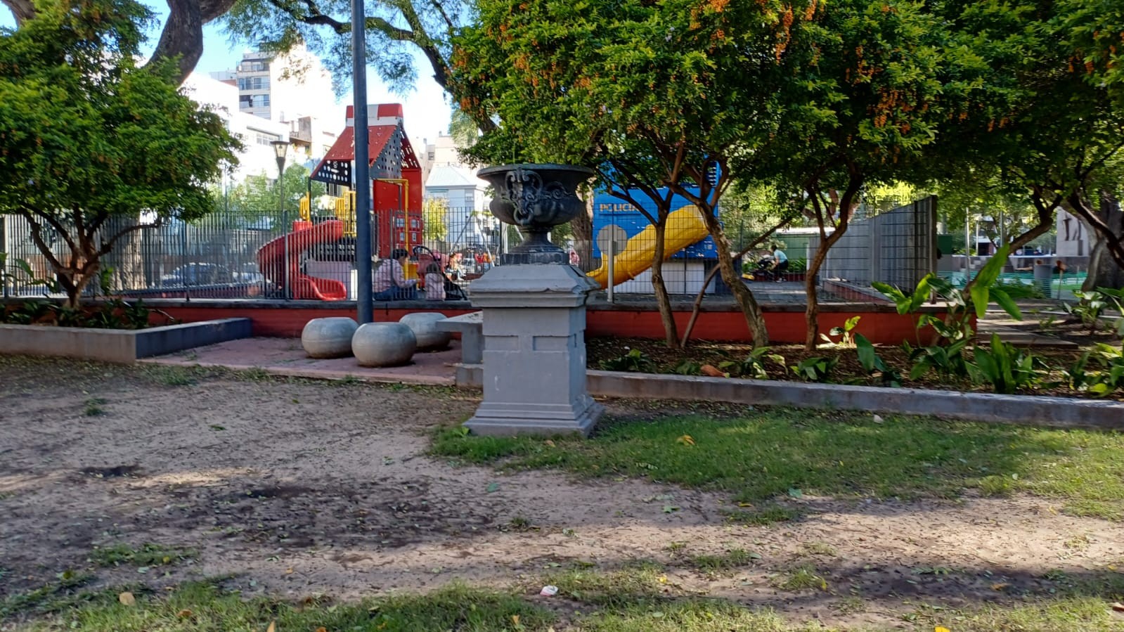Plaza Echeverría